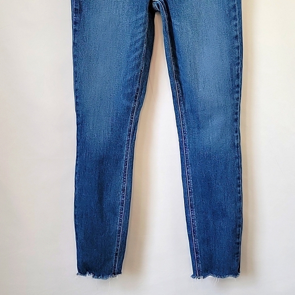 Paige Verdugo Ankle Jeans Wash Rugged Fray Hem Med. Wash Size 28 - Picture 4 of 16